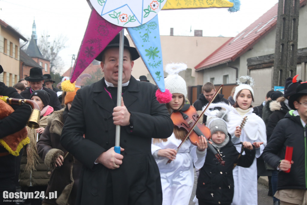 Kolędnicy odwiedzali mieszkańców Domachowa