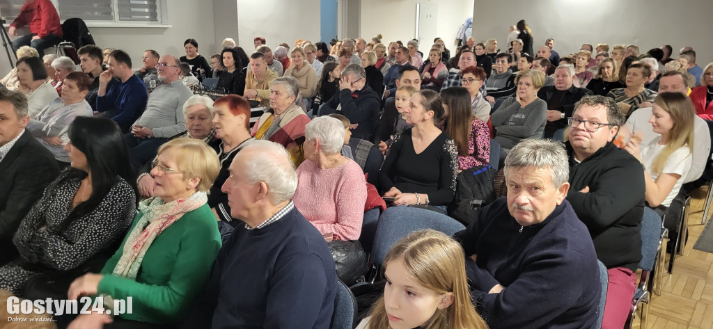 Koncert Rodziny Kuśnierek i Przyjaciół w CKiB Piaski