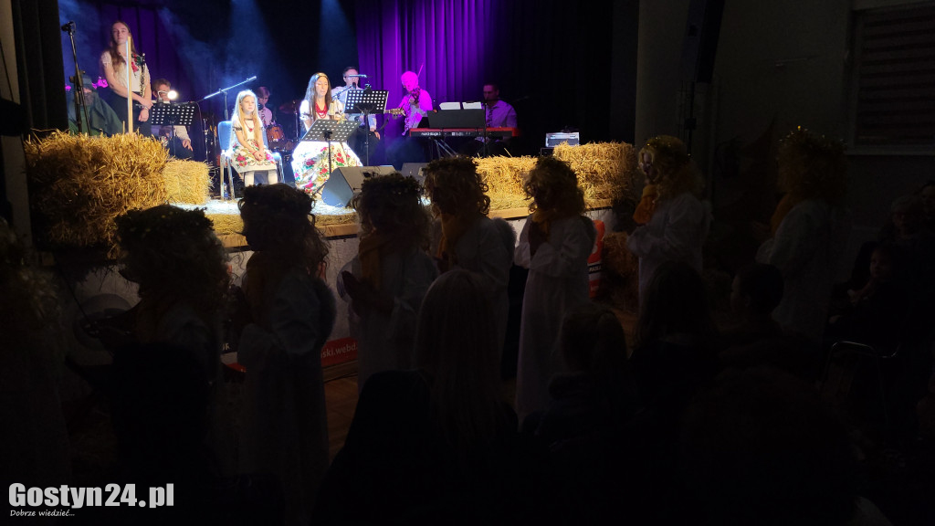 Koncert Rodziny Kuśnierek i Przyjaciół w CKiB Piaski