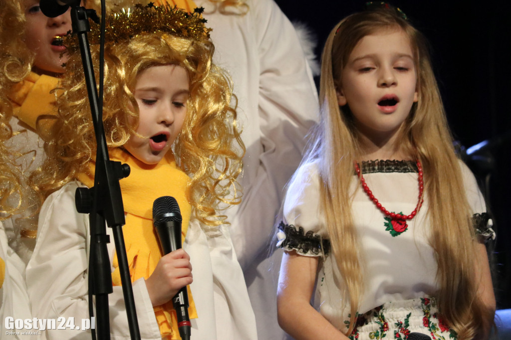 Koncert Rodziny Kuśnierek i Przyjaciół w CKiB Piaski