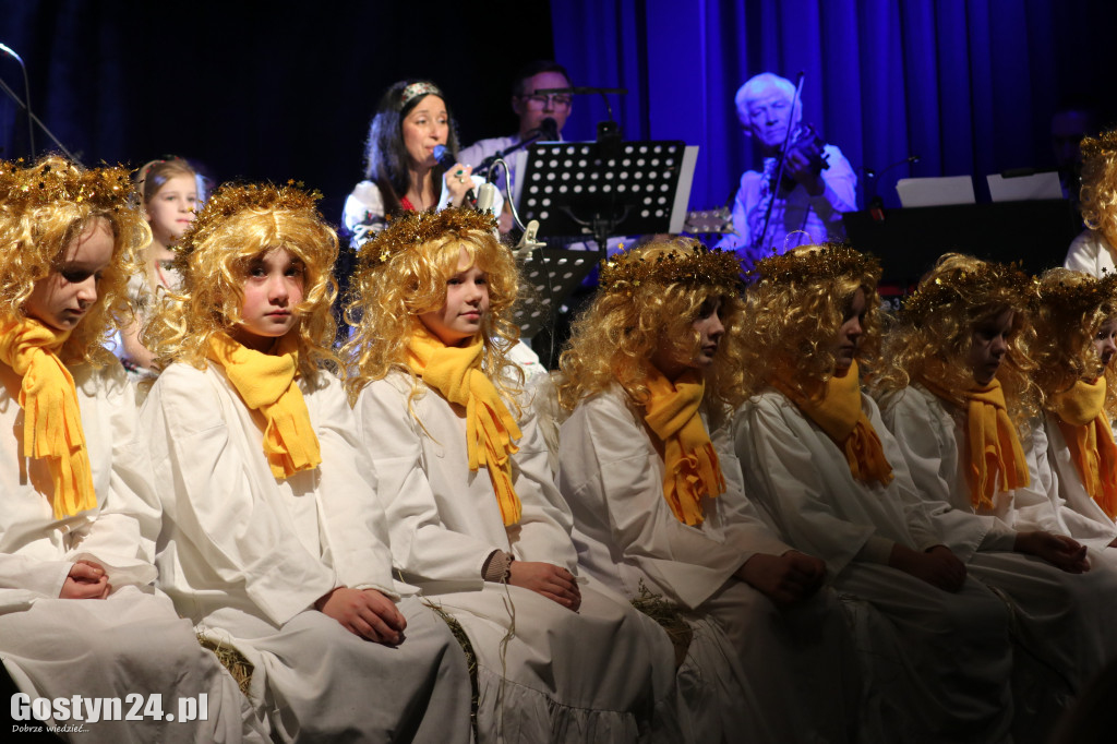 Koncert Rodziny Kuśnierek i Przyjaciół w CKiB Piaski