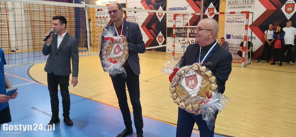 Nieco spóźniony Festyn Mikołajkowy z PKS Piast Poniec