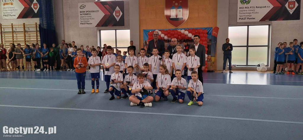 Nieco spóźniony Festyn Mikołajkowy z PKS Piast Poniec