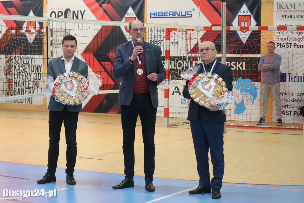 Nieco spóźniony Festyn Mikołajkowy z PKS Piast Poniec