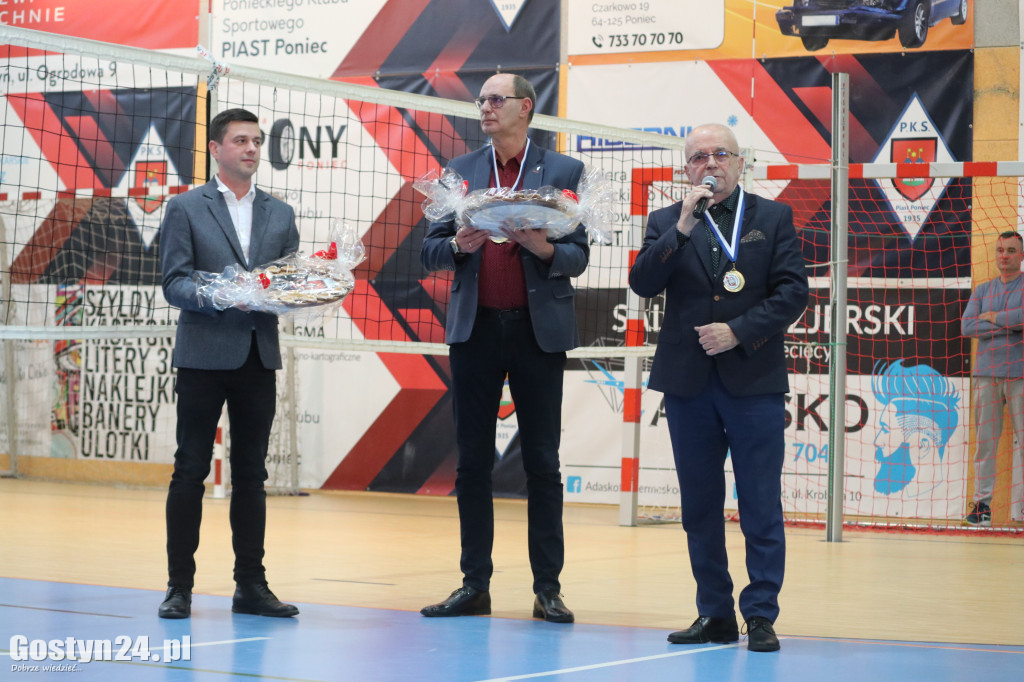 Nieco spóźniony Festyn Mikołajkowy z PKS Piast Poniec