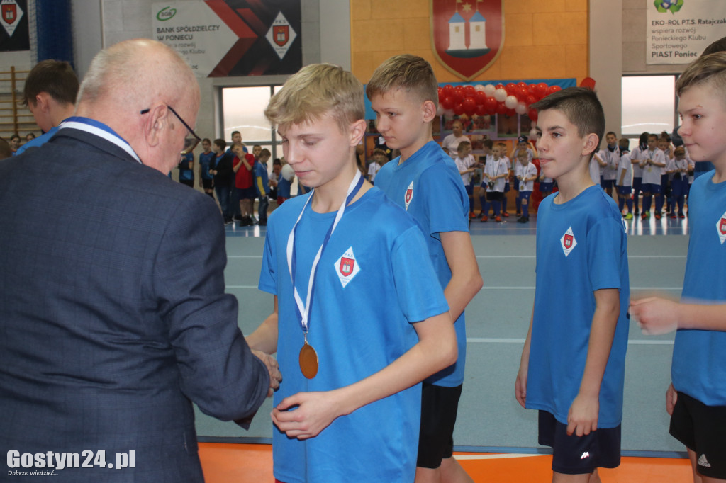 Nieco spóźniony Festyn Mikołajkowy z PKS Piast Poniec