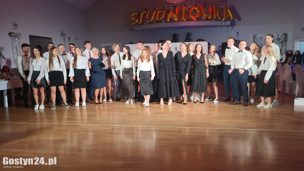 Studniówka maturzystów gostyńskiego liceum