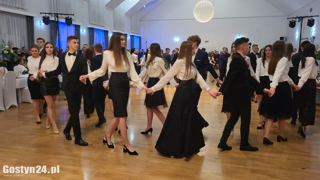 Studniówka maturzystów gostyńskiego liceum