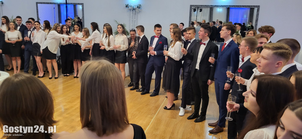 Studniówka maturzystów gostyńskiego liceum