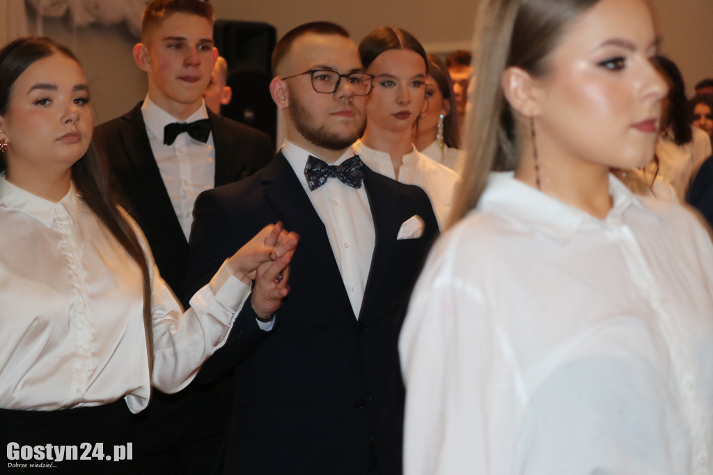 Studniówka maturzystów gostyńskiego liceum
