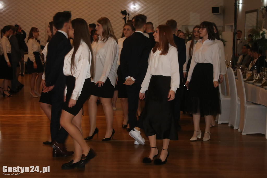 Studniówka maturzystów gostyńskiego liceum