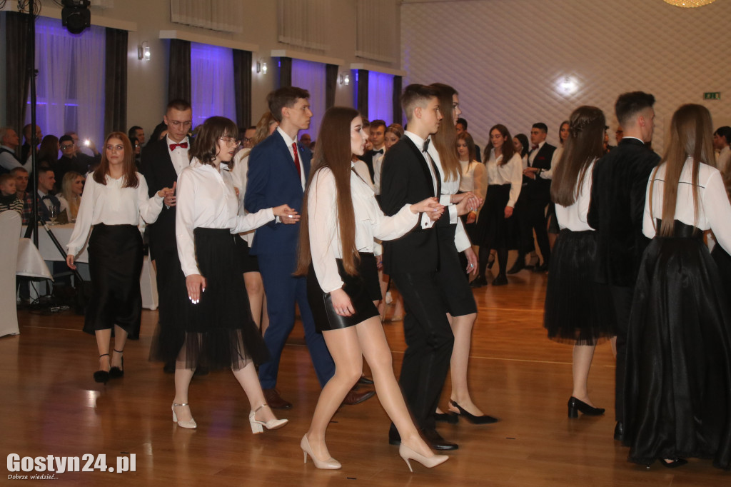 Studniówka maturzystów gostyńskiego liceum