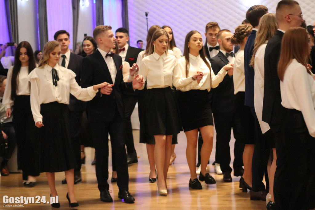 Studniówka maturzystów gostyńskiego liceum