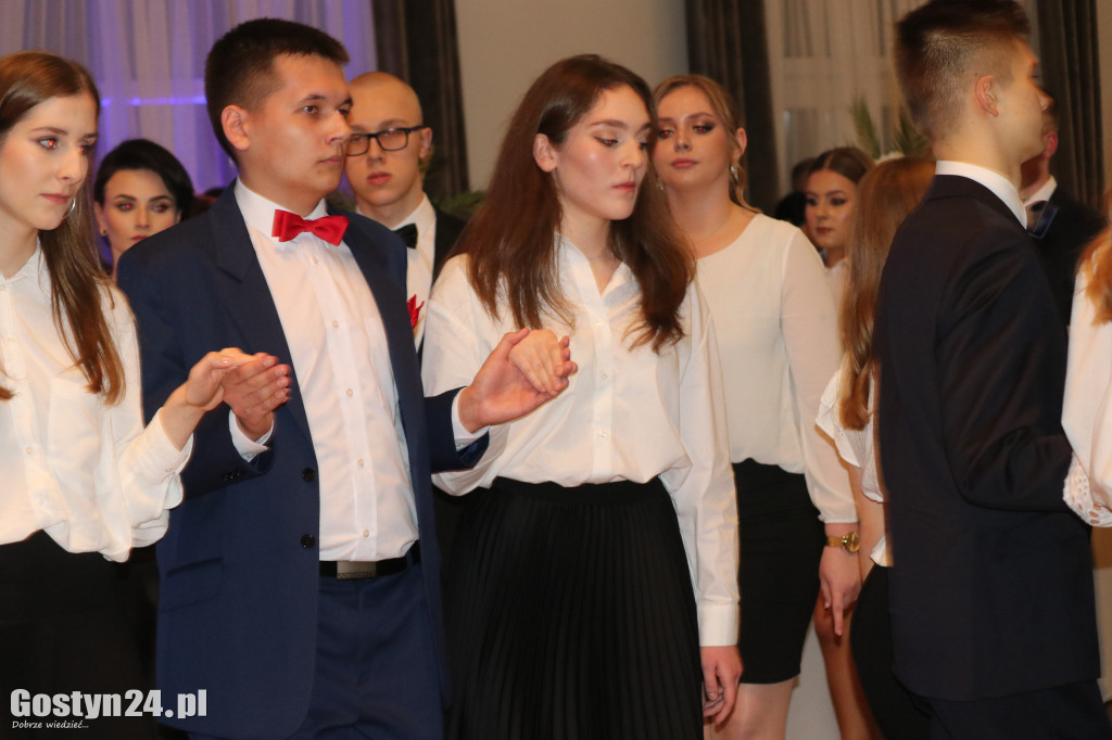 Studniówka maturzystów gostyńskiego liceum
