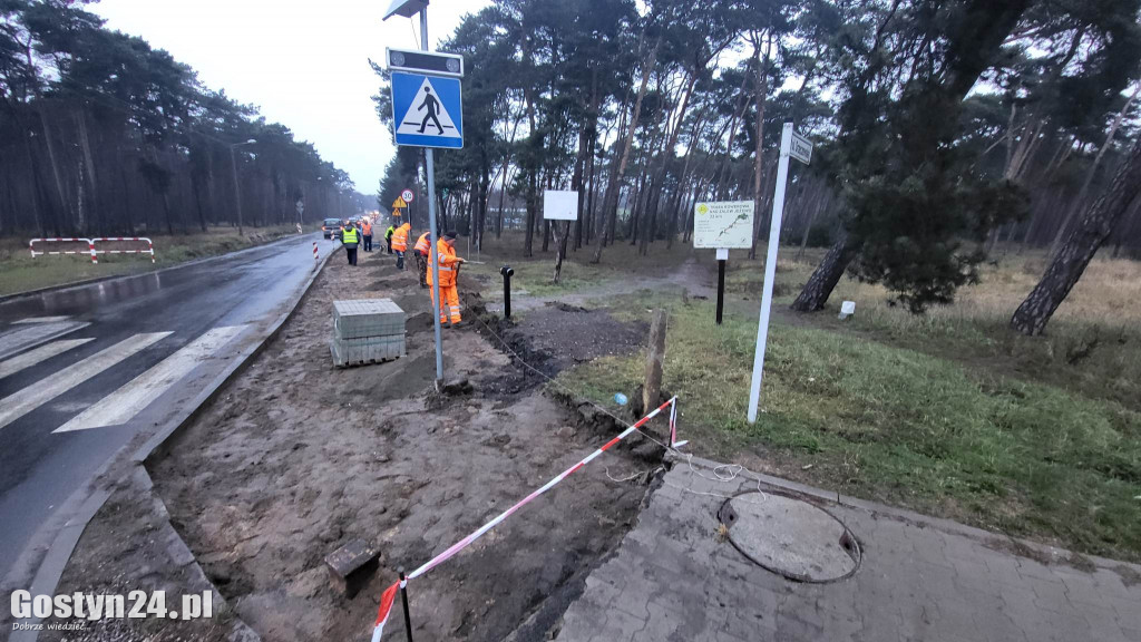 Przebudowa drogi gminnej w Piaskach i Drzęczewie Drugim