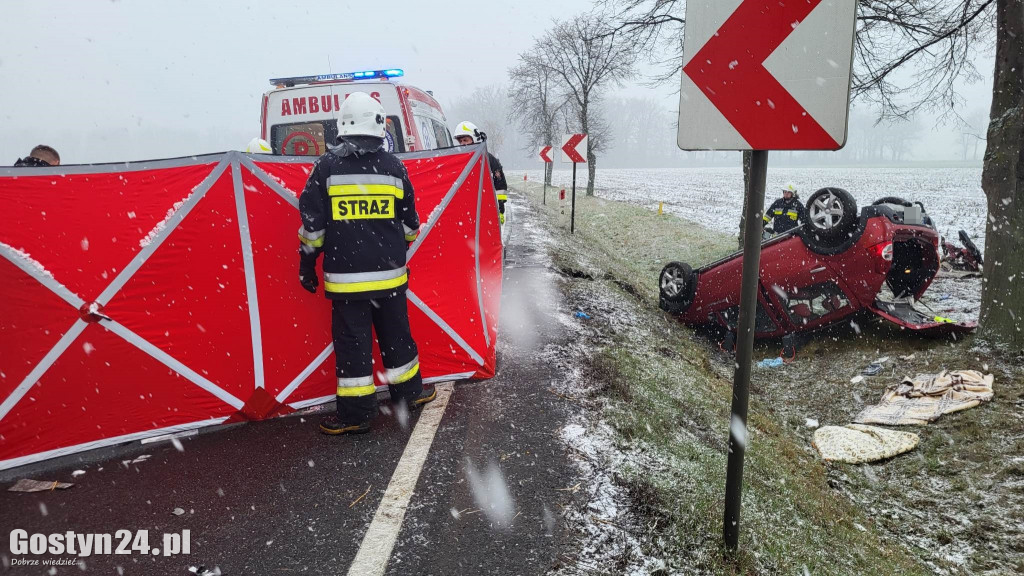 Śmiertelny wypadek ma K12. Nie żyje kobieta