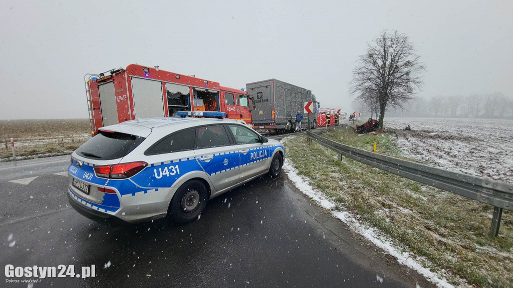 Śmiertelny wypadek ma K12. Nie żyje kobieta