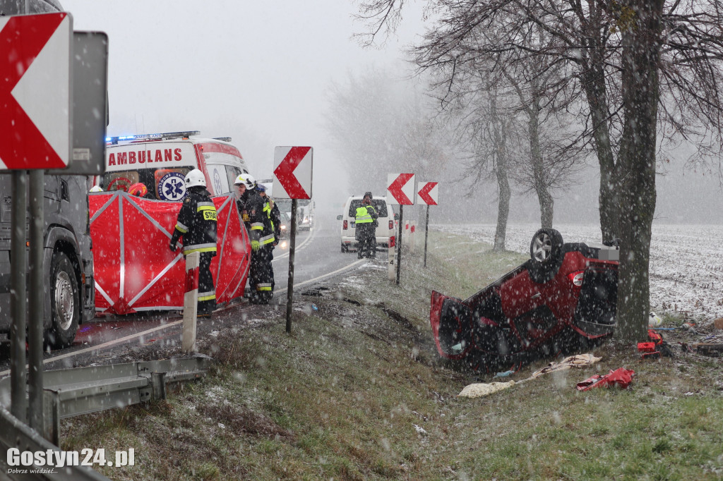 Śmiertelny wypadek ma K12. Nie żyje kobieta