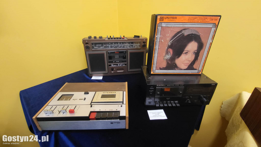Wystawa sprzętów z czasów PRL w muzeum w Gostyniu