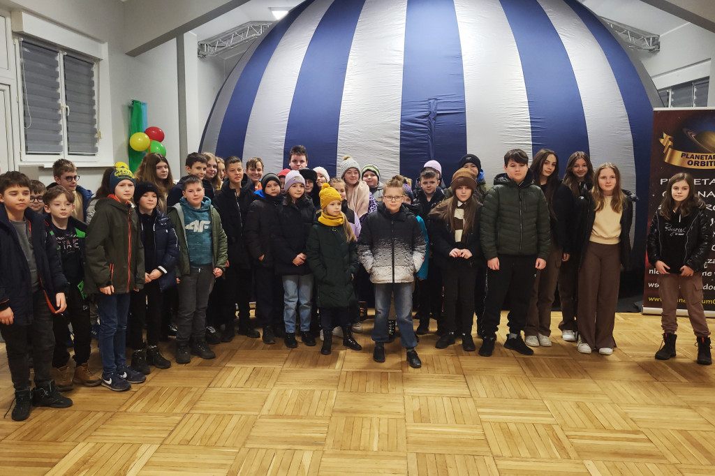 Planetarium Orbitek w CKiB Piaski