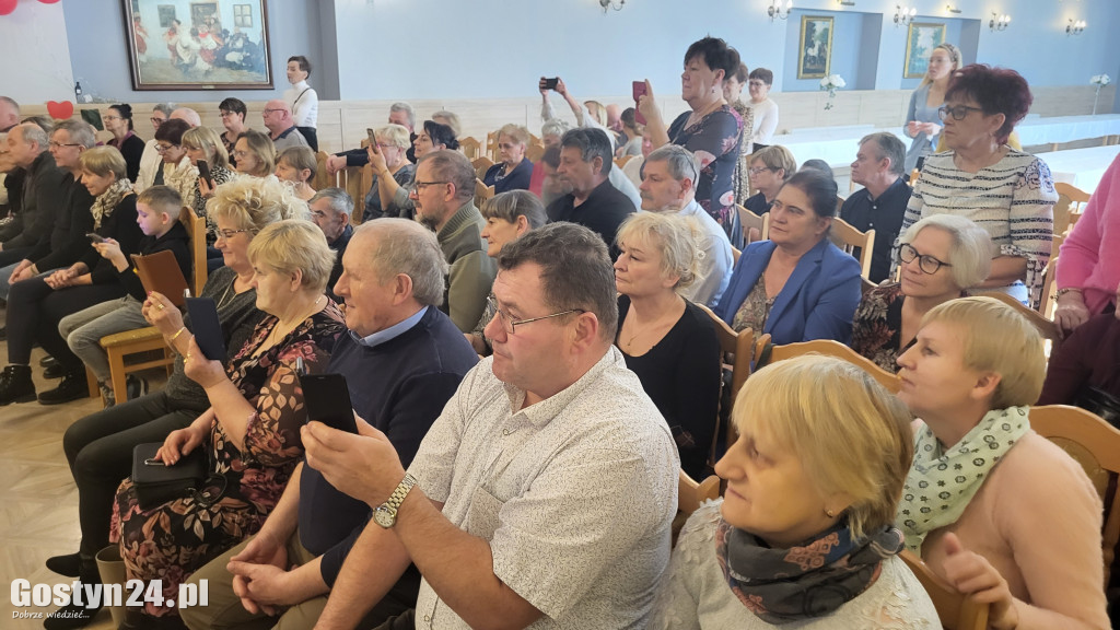Dzień babci i Dziadka przedszkolaków z placówki MaliWielcy