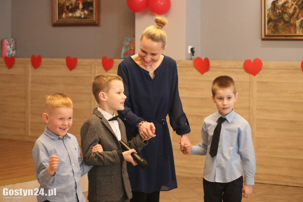 Dzień babci i Dziadka przedszkolaków z placówki MaliWielcy