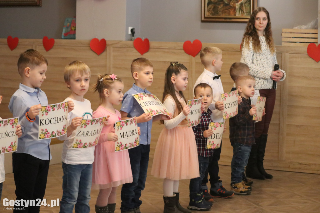 Dzień babci i Dziadka przedszkolaków z placówki MaliWielcy