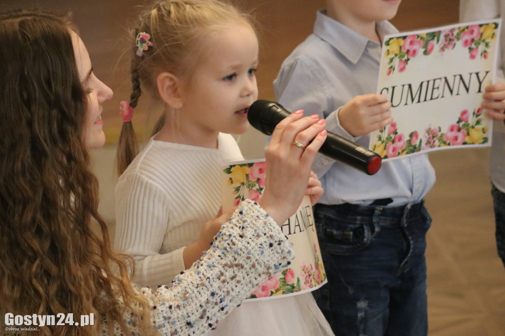 Dzień babci i Dziadka przedszkolaków z placówki MaliWielcy