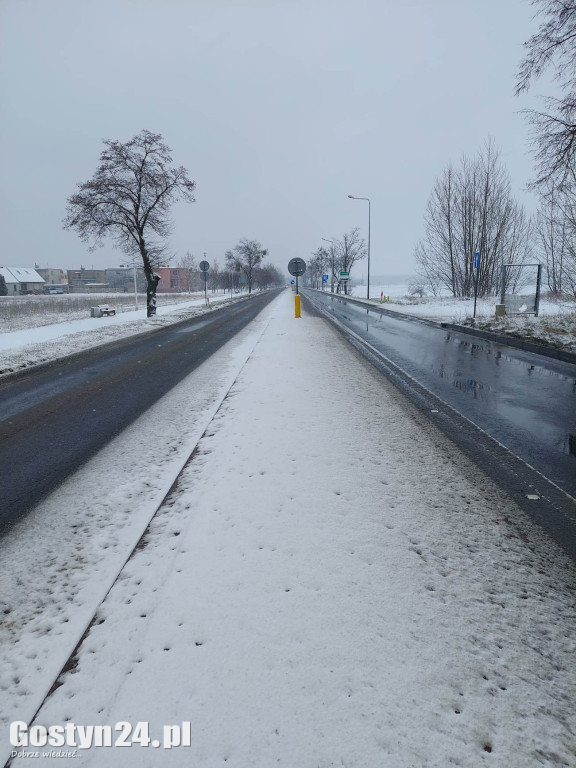 Fatalne warunki na drogach po opadach śniegu