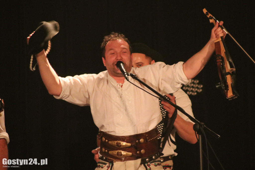 Koncert zespołu Baciary w gostyńskim Hutniku