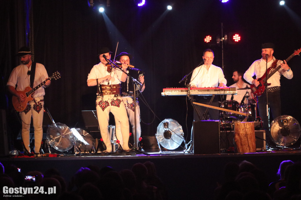 Koncert zespołu Baciary w gostyńskim Hutniku