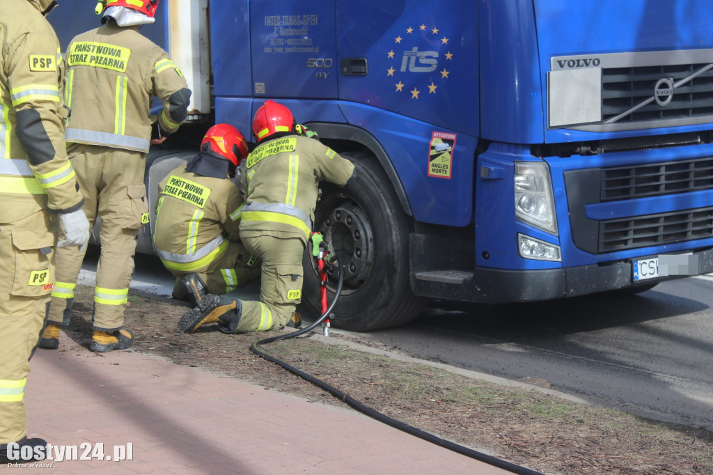 Pożar samochodu wypełnionego papierem na ul. Poznańskiej