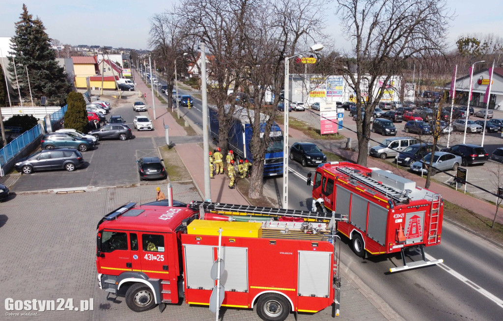 Pożar samochodu wypełnionego papierem na ul. Poznańskiej