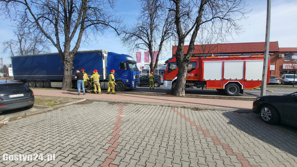Pożar samochodu wypełnionego papierem na ul. Poznańskiej