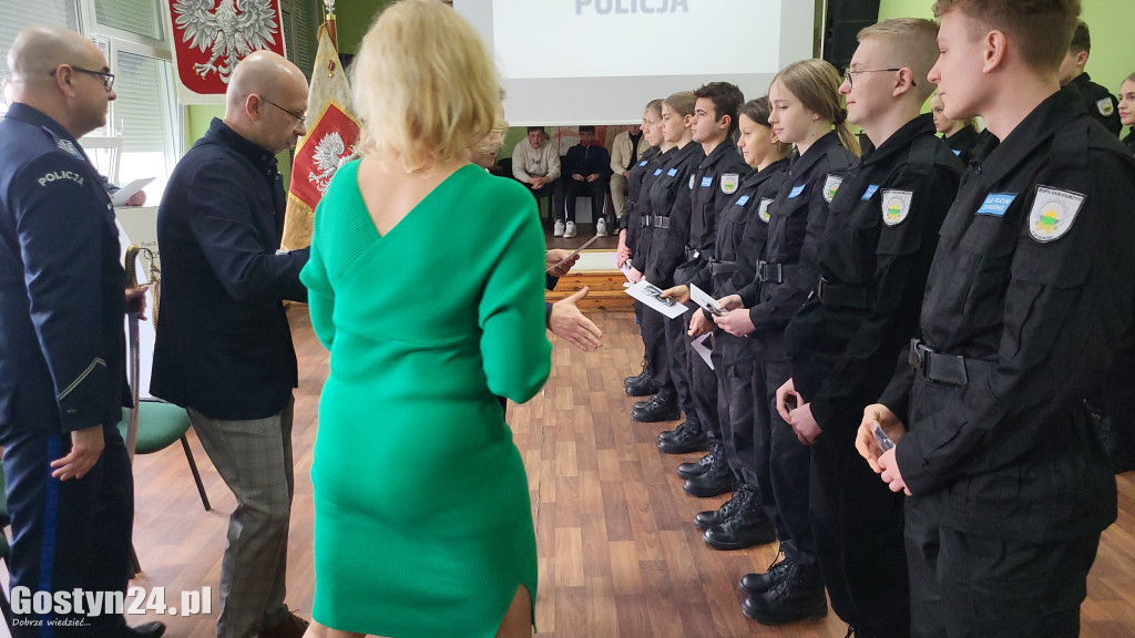 Ślubowanie i mianowanie w klasie policyjnej ZSR Grabonóg