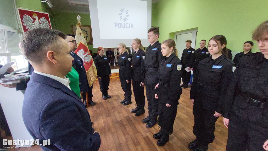 Ślubowanie i mianowanie w klasie policyjnej ZSR Grabonóg