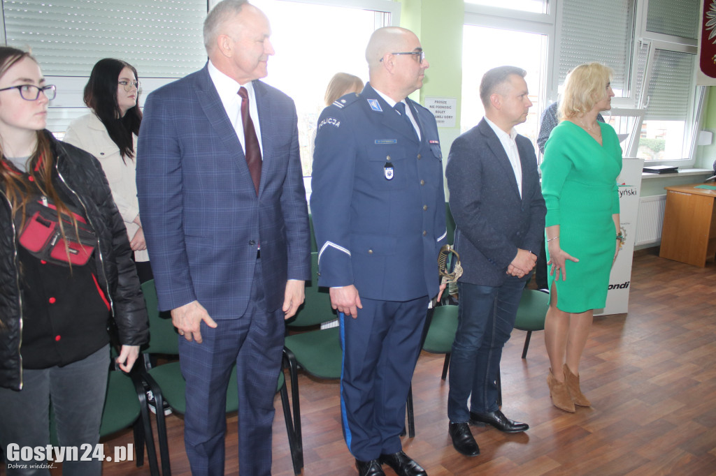 Ślubowanie i mianowanie w klasie policyjnej ZSR Grabonóg