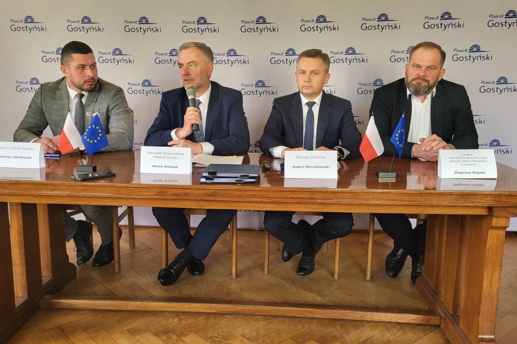 Podpisanie umowy na zakup sprzętu dla szpitala