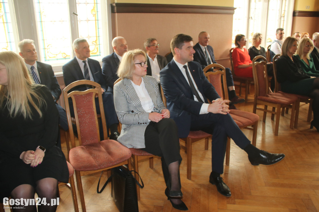 Podpisanie umowy na zakup sprzętu dla szpitala