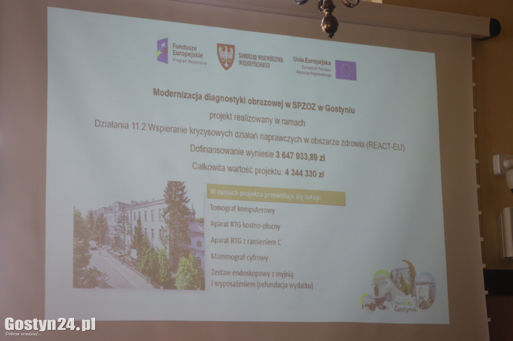 Podpisanie umowy na zakup sprzętu dla szpitala