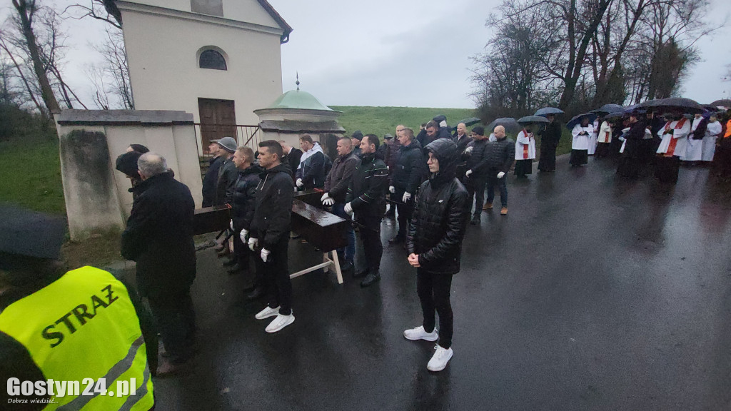 Gostyńska Droga Krzyżowa i nowy krzyż przy obwodnicy