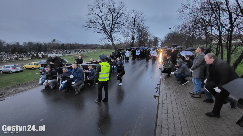 Gostyńska Droga Krzyżowa i nowy krzyż przy obwodnicy
