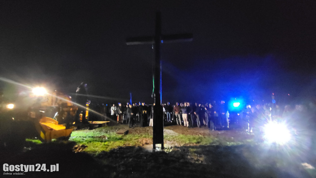 Gostyńska Droga Krzyżowa i nowy krzyż przy obwodnicy