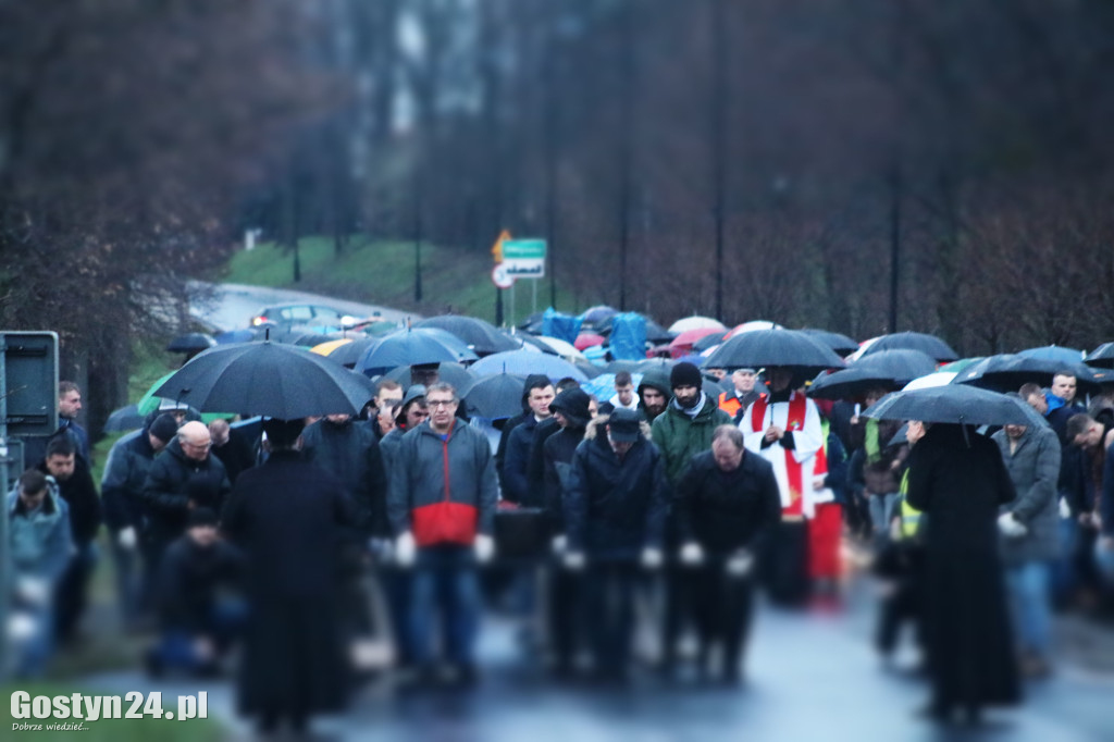 Gostyńska Droga Krzyżowa i nowy krzyż przy obwodnicy