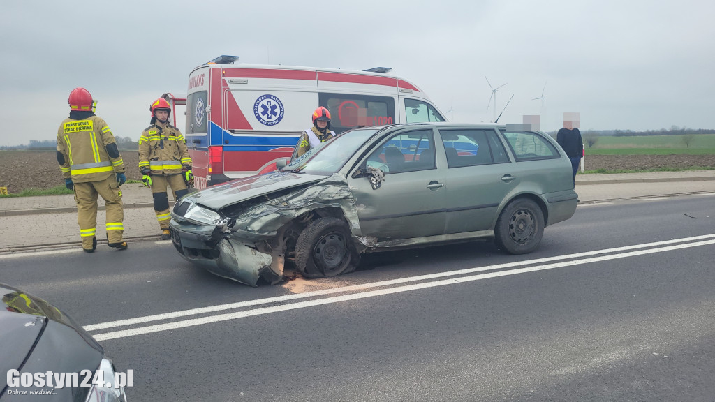 Zdarzenie drogowe na DW434 w Kuczynie