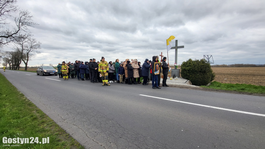 Marsz w obronie Jana Pawła II w Bodzewku Drugim