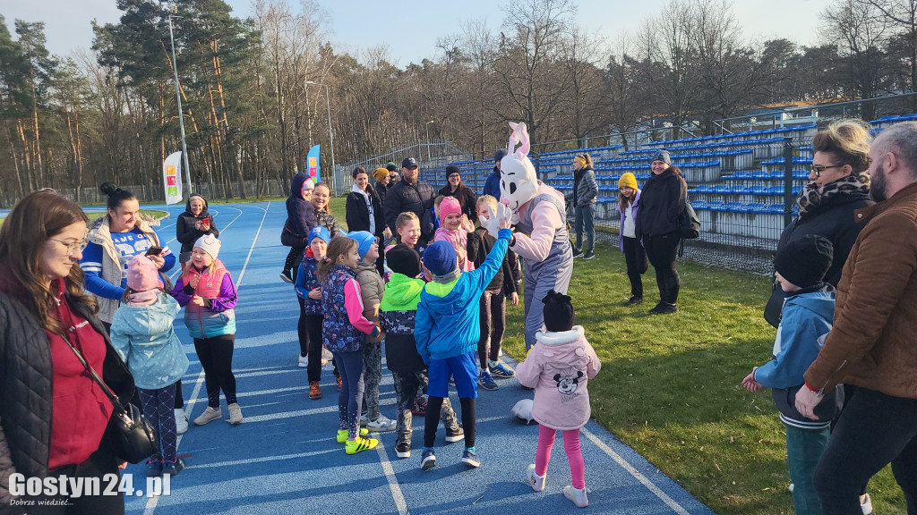 Biega Zająca na gostyńskim stadionie