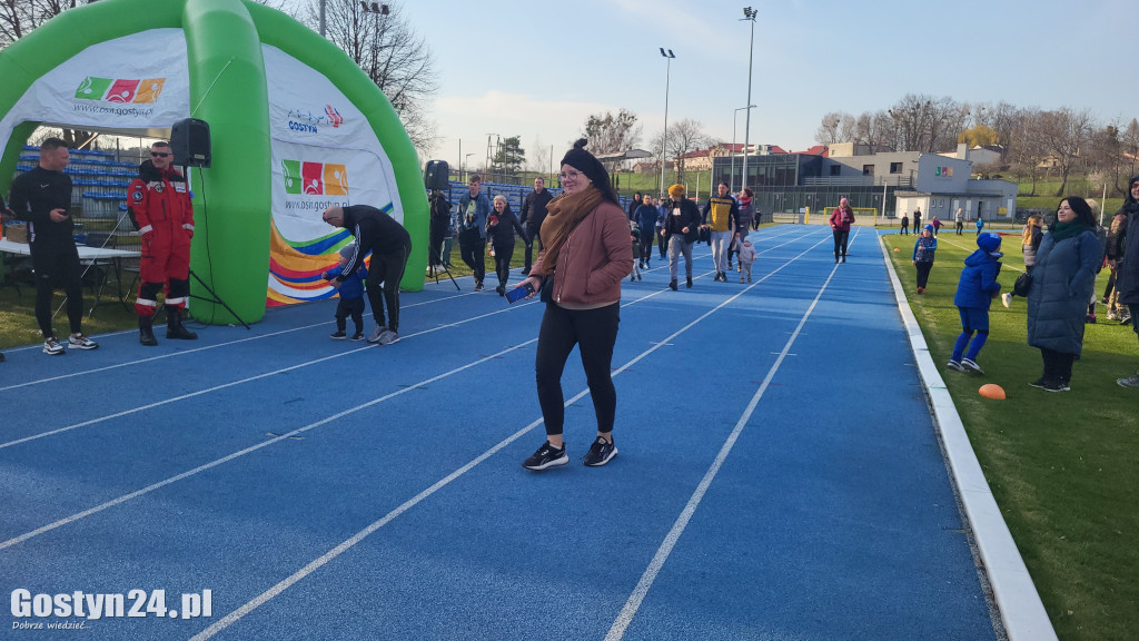 Biega Zająca na gostyńskim stadionie