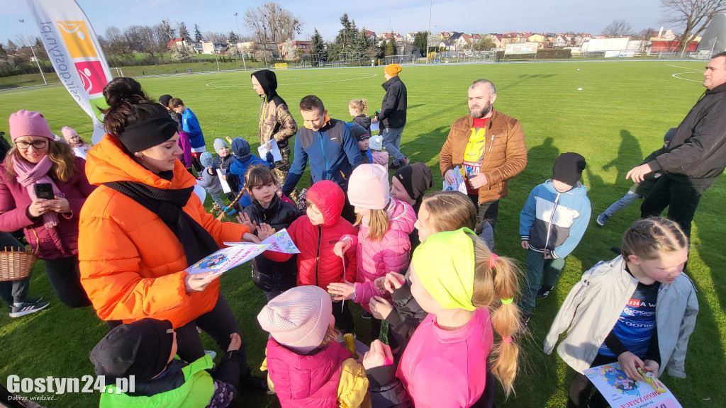 Biega Zająca na gostyńskim stadionie