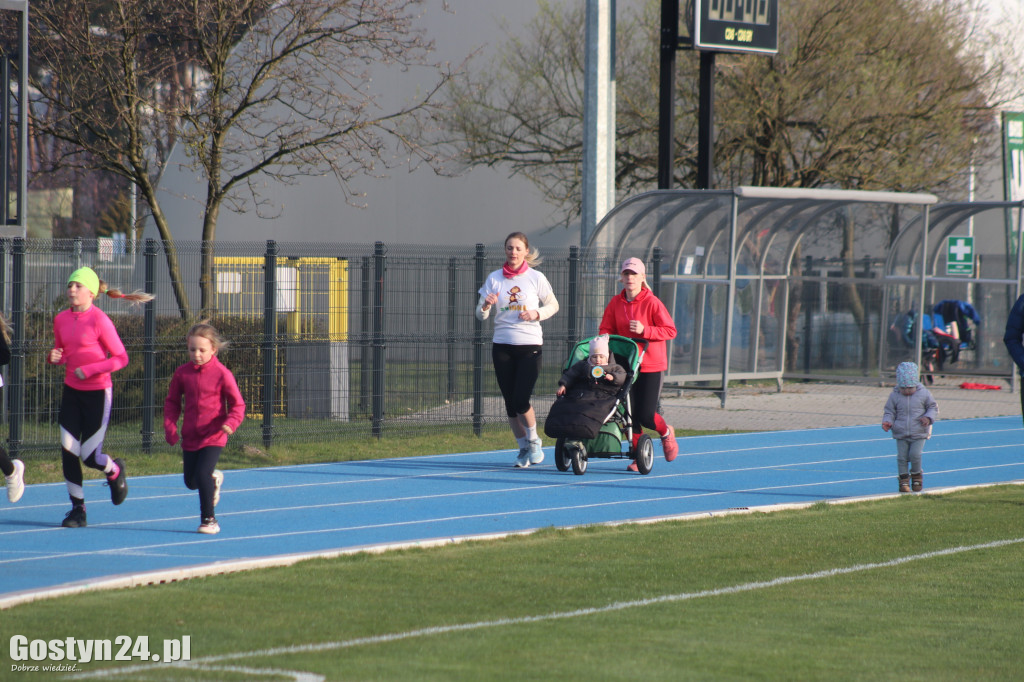 Biega Zająca na gostyńskim stadionie